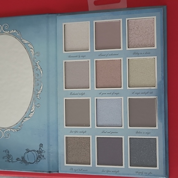 Disney Princess Cinderella Eye Shadow Palette NWT sealed - Picture 13 of 13